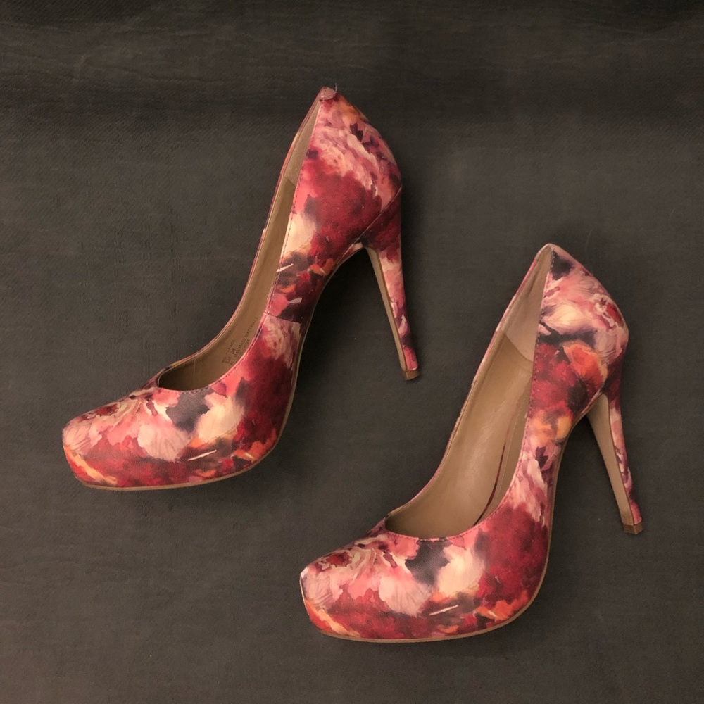 BCBG floral pumps